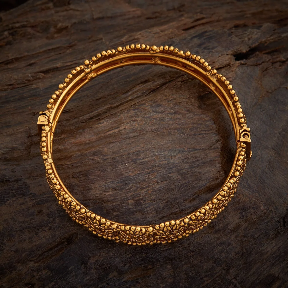 Antique Bangle 142038